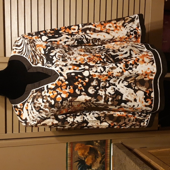 Robe à manches courtes en PVC brillant pour dames avec fermeture éclair